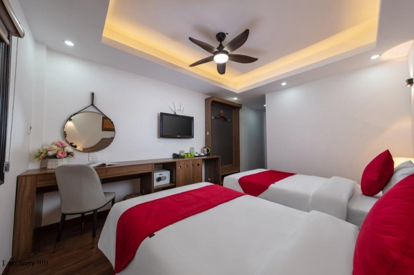 DELUXE TWIN ROOM
