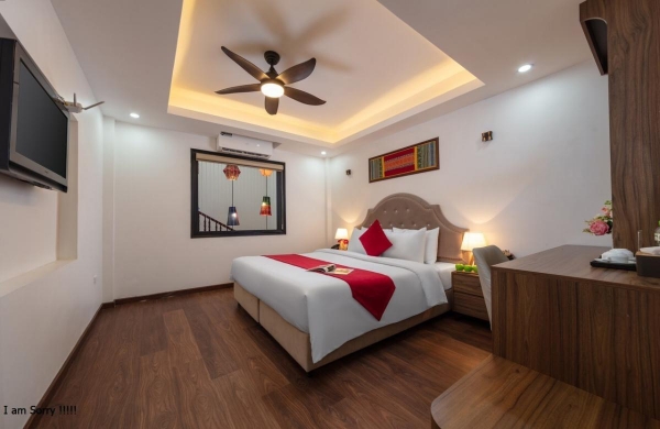 DELUXE DOUBLE ROOM